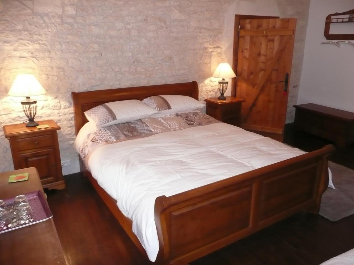 Maison Blanc Bed & Breakfast Gibourne Exterior photo